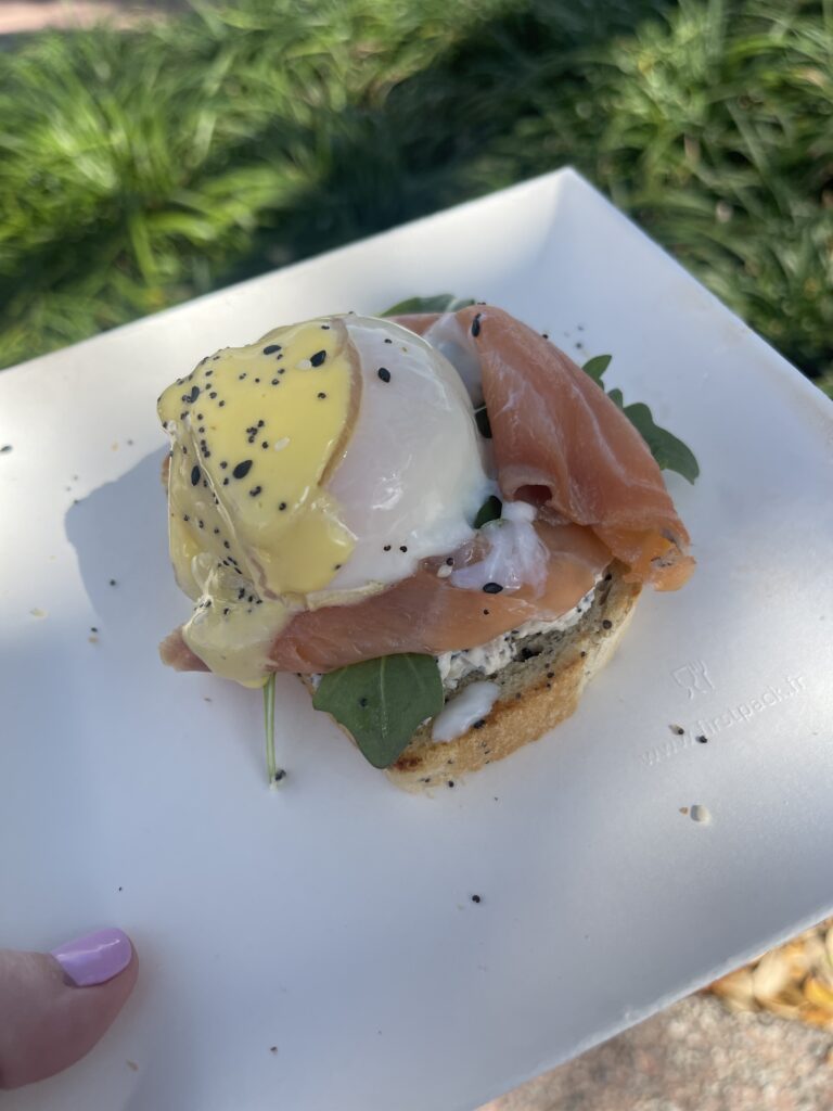 Lox Benedict